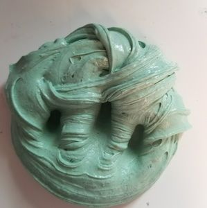 Green butter/glossy slime